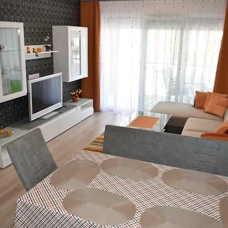 Borka Medences Apartman Апартаменты *