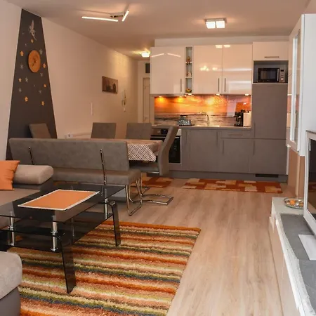 Borka Medences Apartman Апартаменты